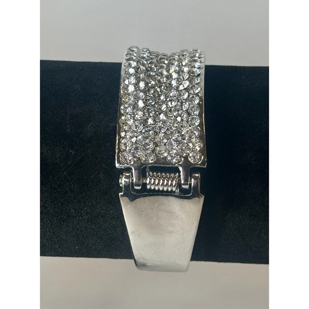 Vintage Silvertone Crystal Wide Hinged Bangle Bracelet